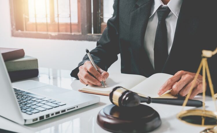 Understanding The Job Of An Oil And Gas Attorney